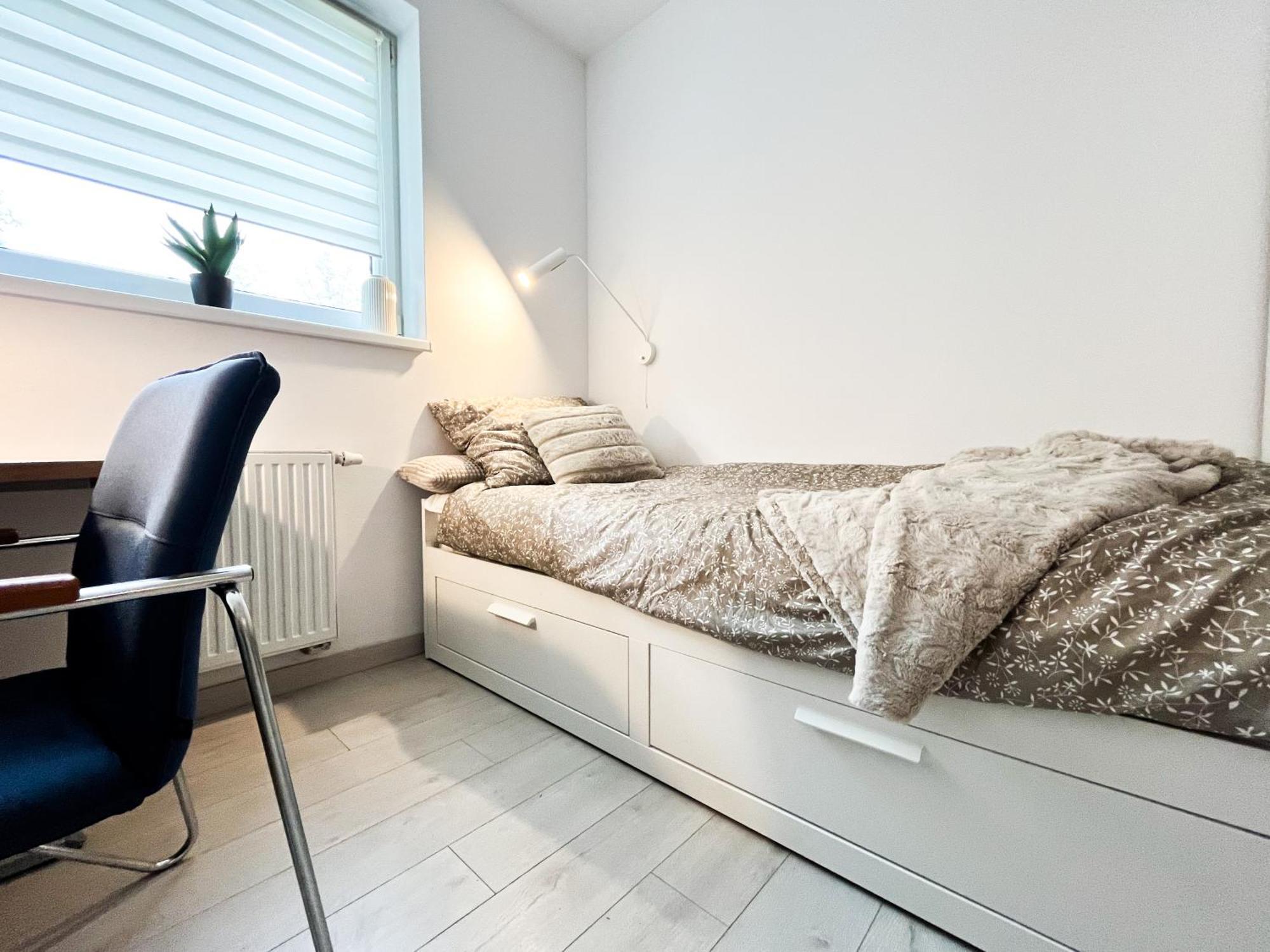 Apartmán Walk To Park, Modern 2Bd Kitchen! Balcony, Parking Vratislav Exteriér fotografie